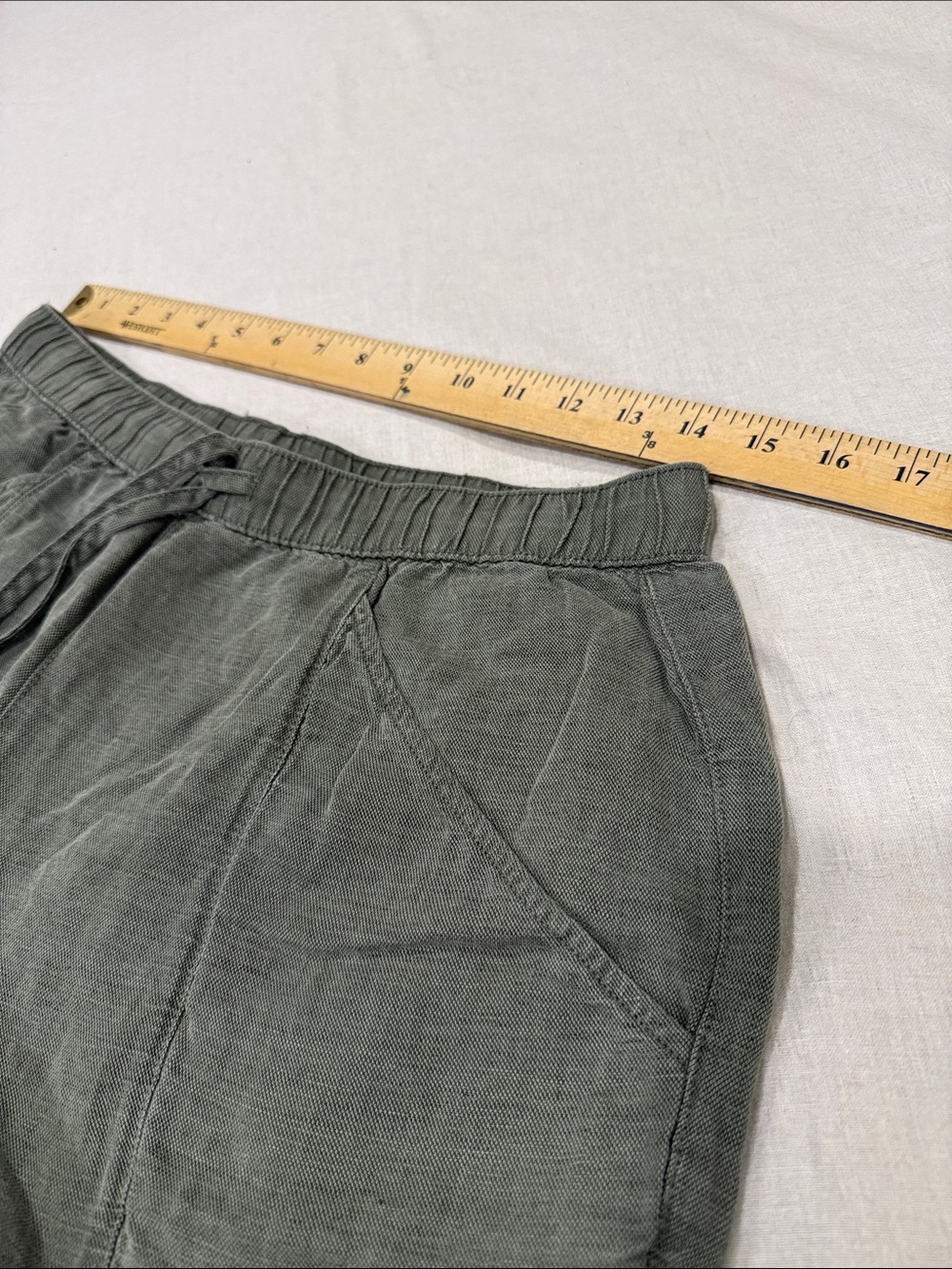 C&C California Olive Green Drawstring Casual Shorts - Picture 3 of 10